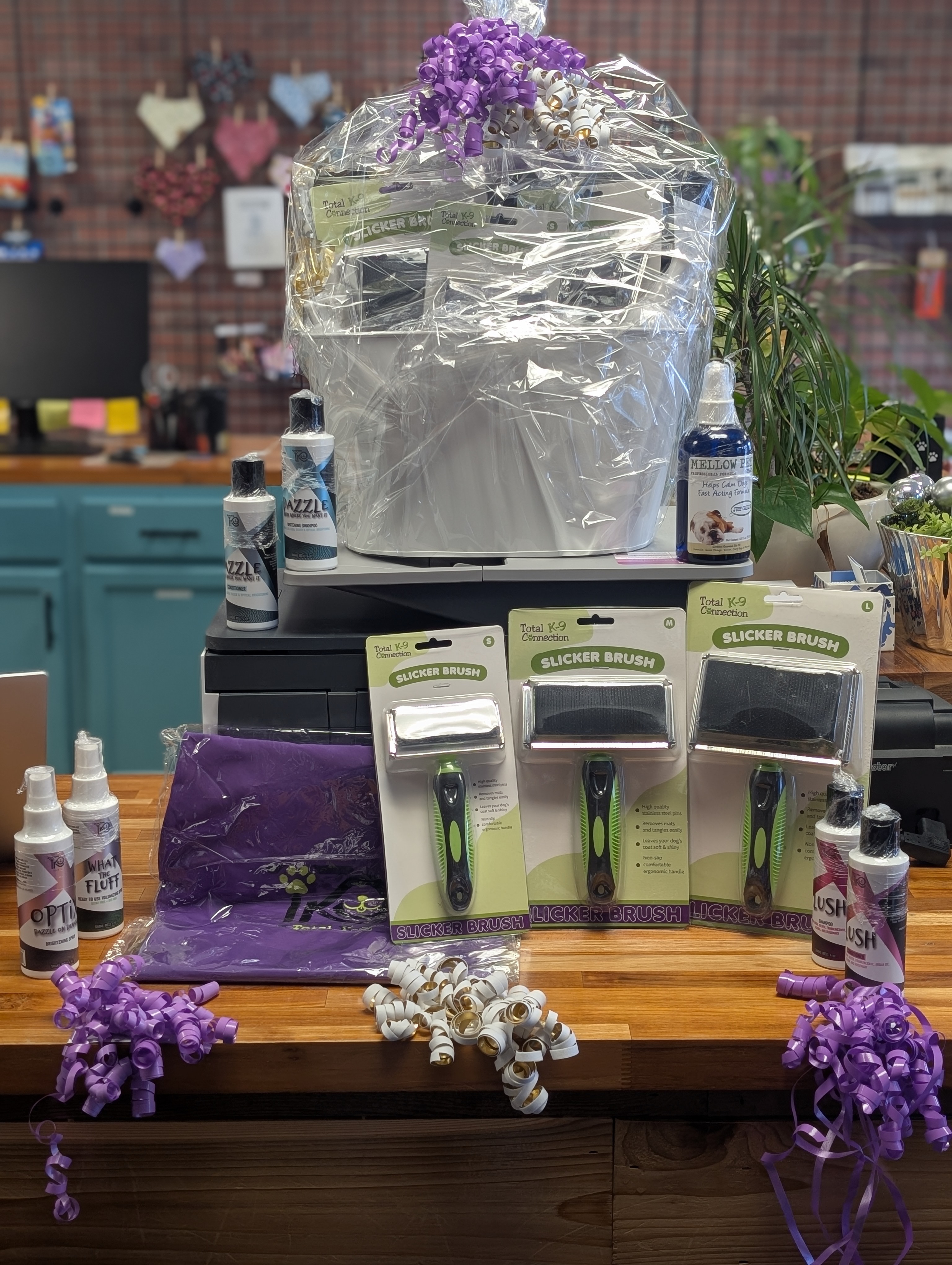 Raffle prize basket at a Pet Groomers Low-Cost Education class